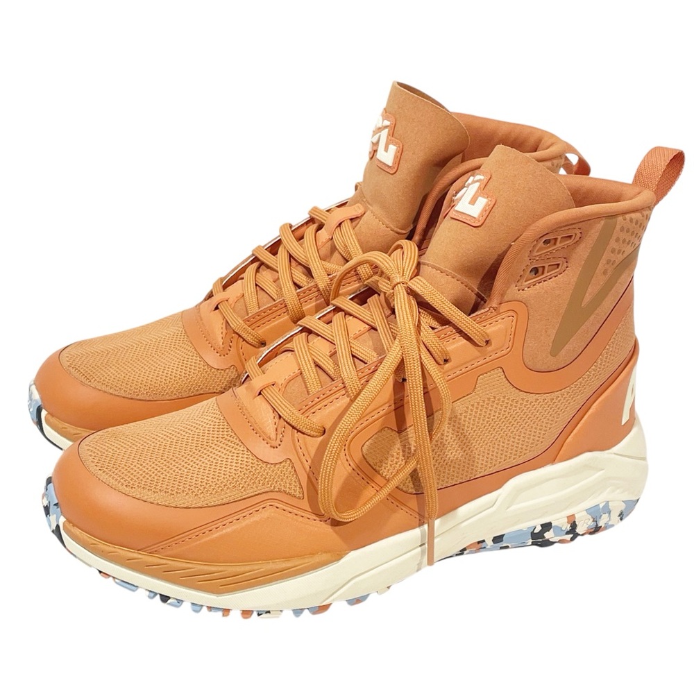 APL Men's Size 10 TechLoom Defender
Terracotta / Pristine / Midnight Mid Sneaker